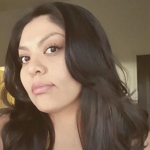 Meet your Posher, Ronni